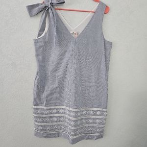 Vinyard Vines dress in Moonshine (Navy/white) pinstripe with Embelishment